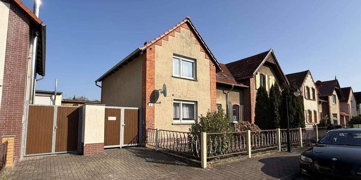 Doppelhaushälfte Sandersdorf-Brehna Petersroda - 5 Zimmer, 101 m&sup2;, 72.000&euro; | Angebot:25797992