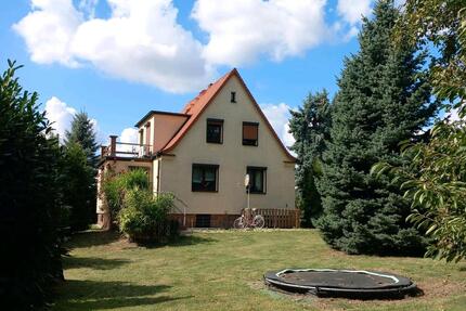 Saniertes Einfamilienhaus mit großem Grundstück zimmer