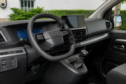 Toyota Proace (Verso) 34.000 km 36.500 &euro; Bad Lauchstädt 06246
