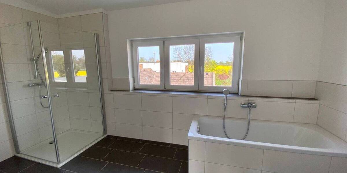 Doppelhaushälfte Salzatal Lieskau - 4 Zimmer, 152 m&sup2;, 1.350&euro; | Angebot:26306031