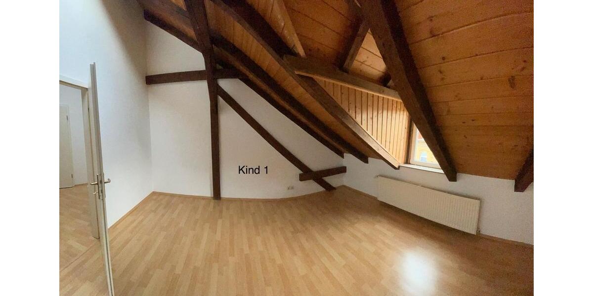 Dachgeschoßwohnung Köthen (Anhalt) - 3.5 Zimmer, 86 m&sup2;, 585&euro; | Angebot:26014030