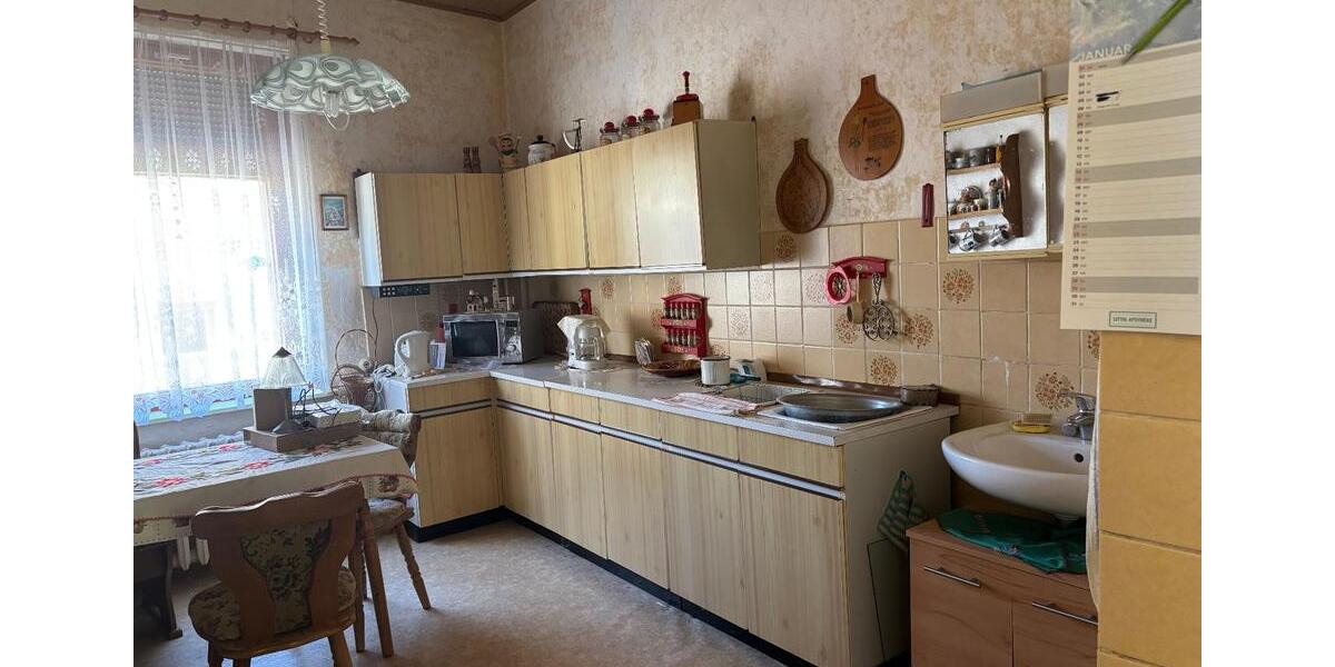 Reihenhaus Zörbig - 7 Zimmer, 132 m&sup2;, 79.500&euro; | Angebot:27081716