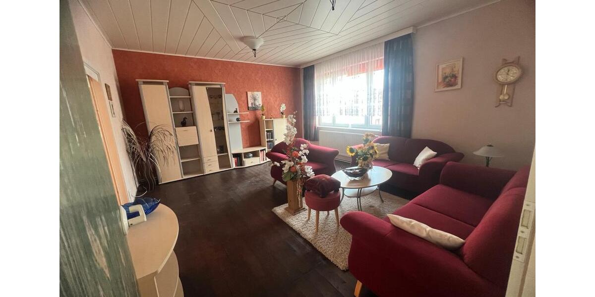 Etagenwohnung Eisleben (Lutherstadt) - 3 Zimmer, 85 m&sup2;, 530&euro; | Angebot:24563449