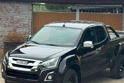 Isuzu D-Max 89.496 km 25.900 &euro; Salzatal 06198