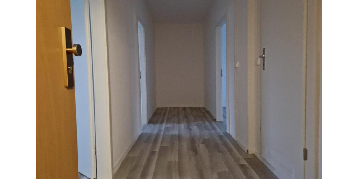 Etagenwohnung Eisleben (Lutherstadt) - 3 Zimmer, 69 m&sup2;, 345&euro; | Angebot:25265867
