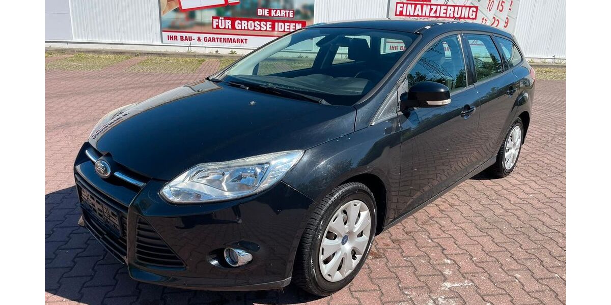 Ford Focus 156.000 km 4.800 &euro; Halle/S. 06132