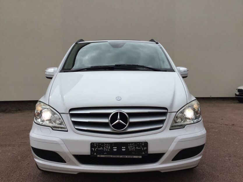 Mercedes-Benz Viano 285.500 km 11.000 € Köthen 06366