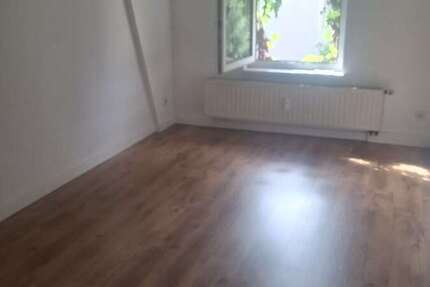 Wohnung Halle Südliche Innenstadt - 2 Zimmer, 49 m&sup2;, 367&euro; | Angebot:27317088