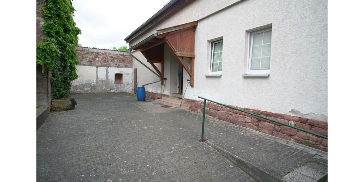 Erdgeschoßwohnung Wettin-Löbejün Löbejün - 1 Zimmer, 24 m&sup2;, 325&euro; | Angebot:25959293