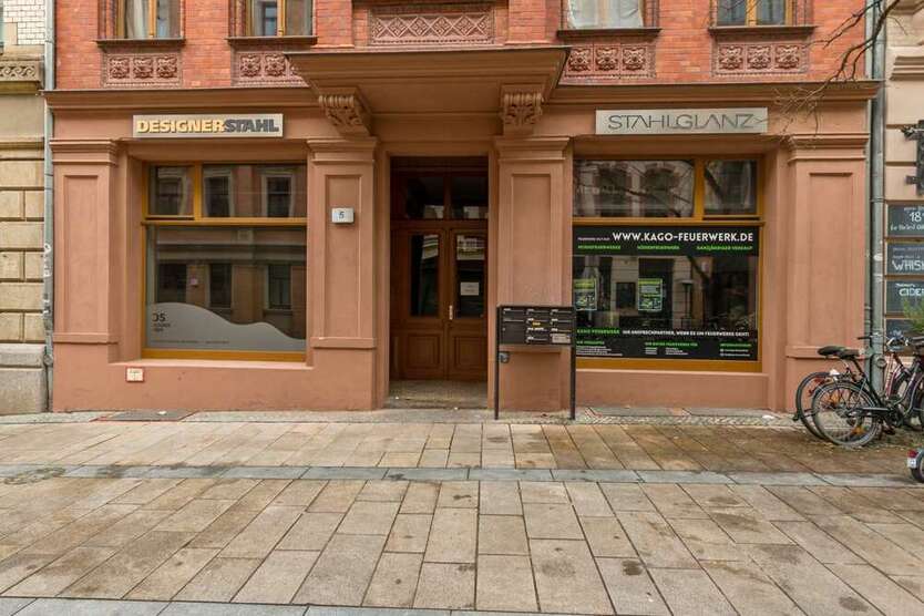 Einzelhandel in Halle 310 € 31 m²