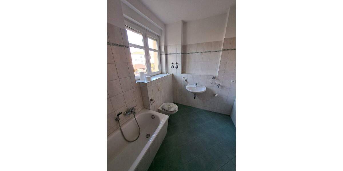 Etagenwohnung Leuna - 3 Zimmer, 95 m&sup2;, 169.500&euro; | Angebot:25740298