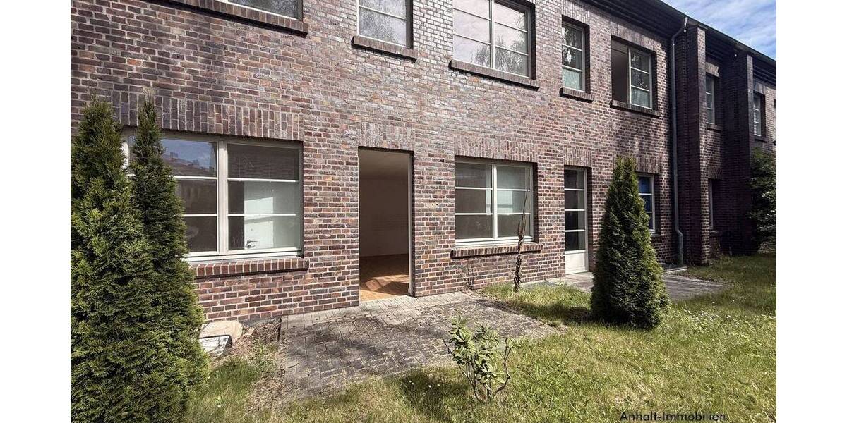 Etagenwohnung Bitterfeld Anhaltsiedlung - 2 Zimmer, 34 m&sup2;, 265&euro; | Angebot:26799302