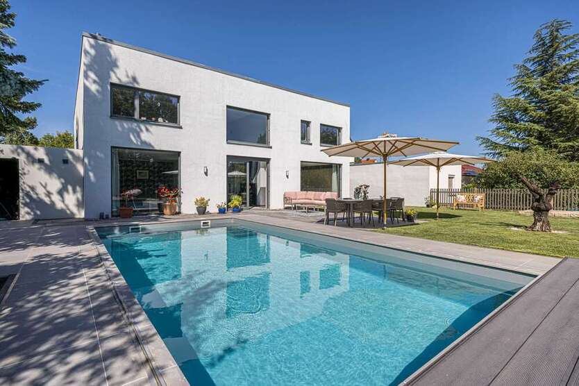 Haus zum Kaufen in Leipzig 1.290.000 € 299 m²