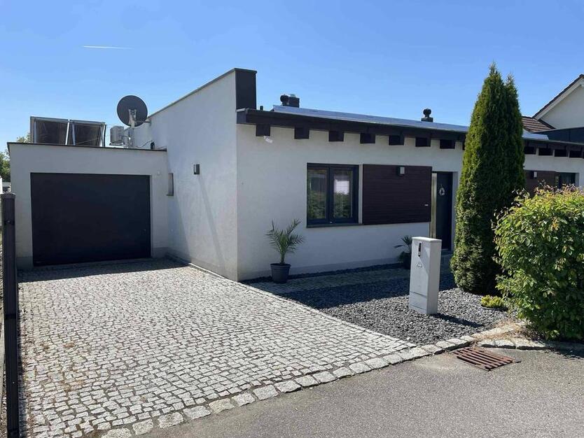 Neuwertiges Einfamilienhaus mit Solaranlage ohne Provision