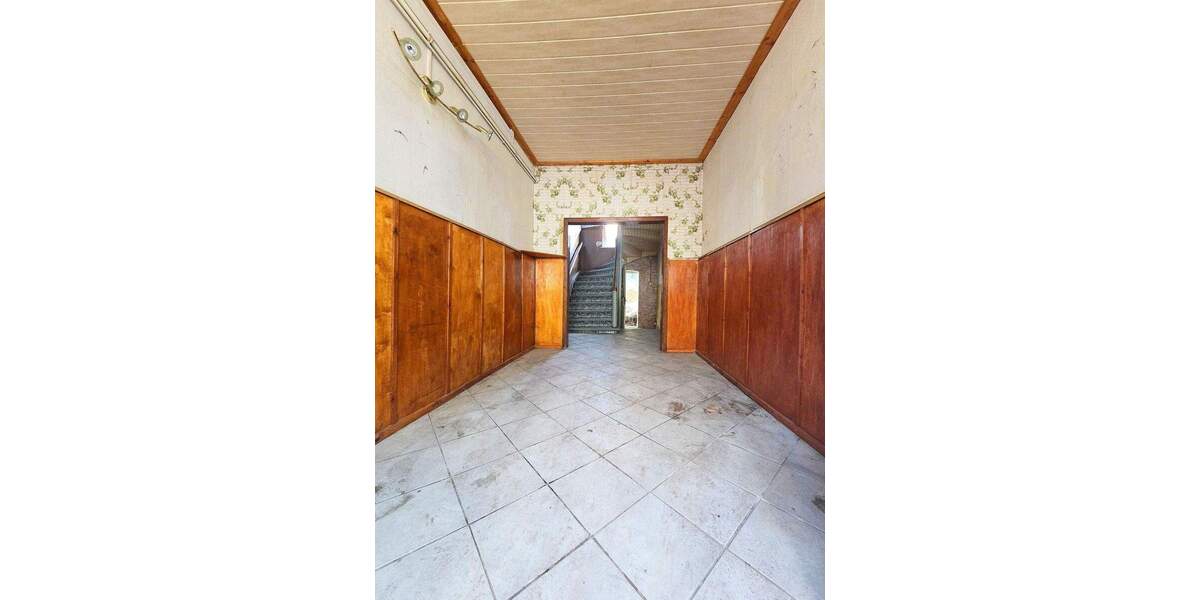 Reihenmittelhaus Köthen (Anhalt) Köthen - 7 Zimmer, 180 m&sup2;, 25.000&euro; | Angebot:25209942