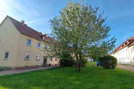 Haus Bad Lauchstädt - 12 Zimmer, 200 m&sup2;, 230.000&euro; | Angebot:27024124