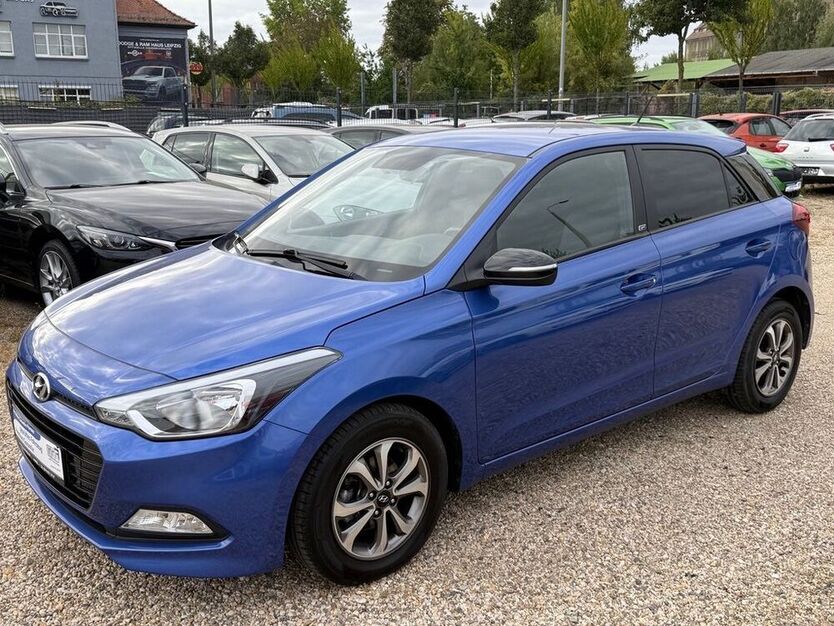 i20