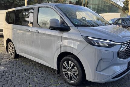 Ford Tourneo Custom 3.566 km 59.990 &euro; Halle(Saale) 06122