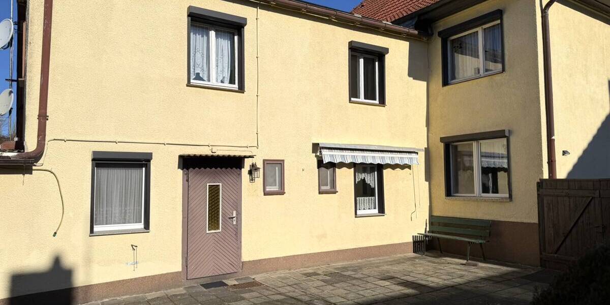 Doppelhaushälfte Bitterfeld-Wolfen Wolfen - 5 Zimmer, 119 m&sup2;, 89.000&euro; | Angebot:26204754