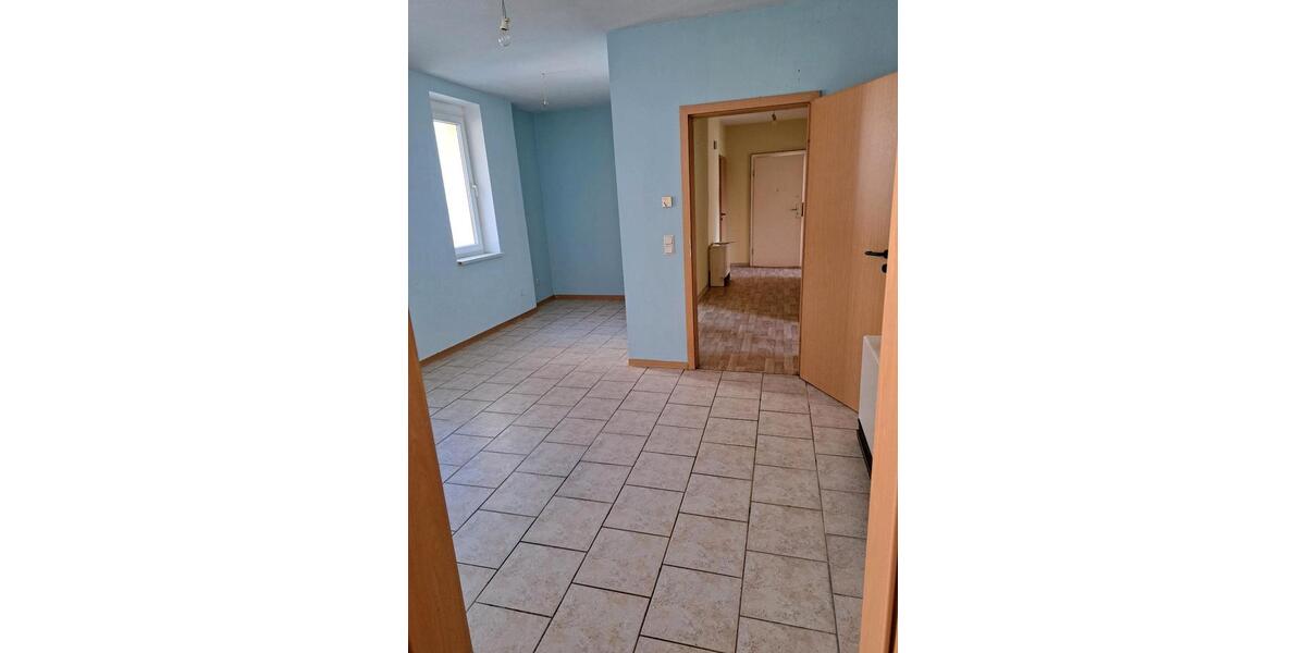 Erdgeschoßwohnung Gerbstedt - 3 Zimmer, 90 m&sup2;, 380&euro; | Angebot:25811225