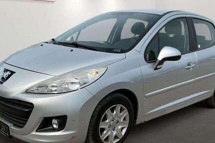 Peugeot 207 136.767 km 2.199 &euro; Sandersdorf-Brehna 06796