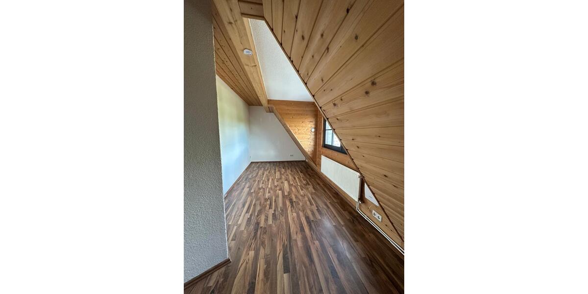 Reihenhaus Schkeuditz - 5 Zimmer, 130 m&sup2;, 1.250&euro; | Angebot:27624024