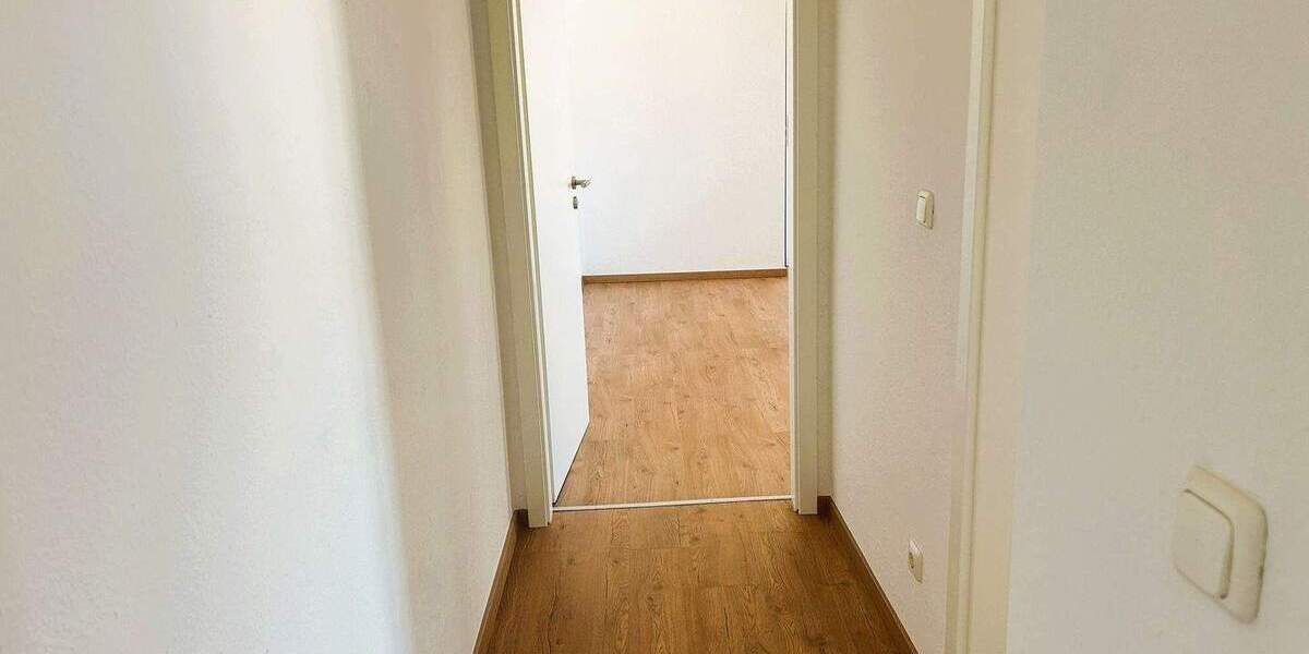 Etagenwohnung Halle (Saale) Innenstadt - 3 Zimmer, 87 m&sup2;, 760&euro; | Angebot:25262303