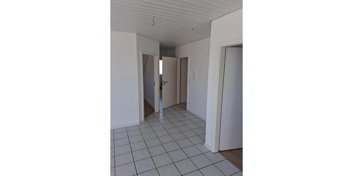 Dachgeschoßwohnung Delitzsch - 3 Zimmer, 73 m&sup2;, 685&euro; | Angebot:24256794