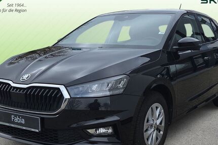 Skoda Fabia 15.772 km 17.990 &euro; Halle 06112