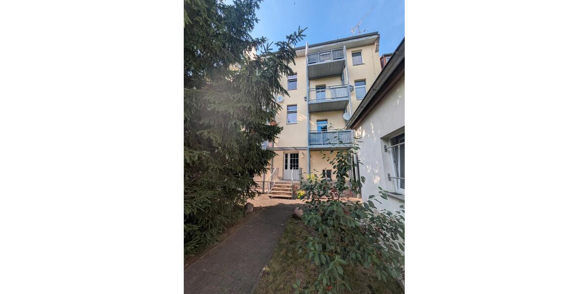Etagenwohnung Halle (Saale) Dölau - 3 Zimmer, 94 m&sup2;, 890&euro; | Angebot:25974870