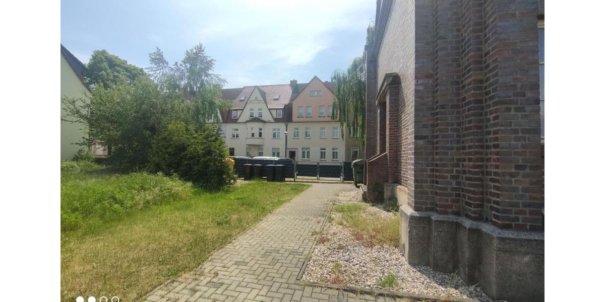 Erdgeschoßwohnung Bitterfeld-Wolfen Bitterfeld - 1 Zimmer, 30 m&sup2;, 240&euro; | Angebot:26564403