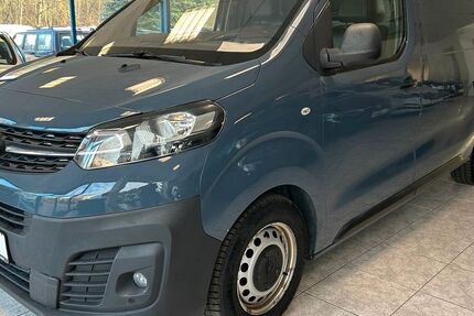 Opel Vivaro 114.234 km 9.990 € Halle 06118