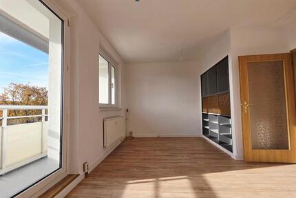 Wohnung Halle (Saale) Halle-Neustadt - 5 Zimmer, 103 m&sup2;, 875&euro; | Angebot:23558194