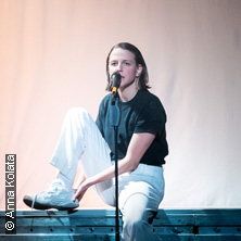 Die Adern des Blauwals - das Riot Musical 22.11.2025 Neues Theater Schaufenster