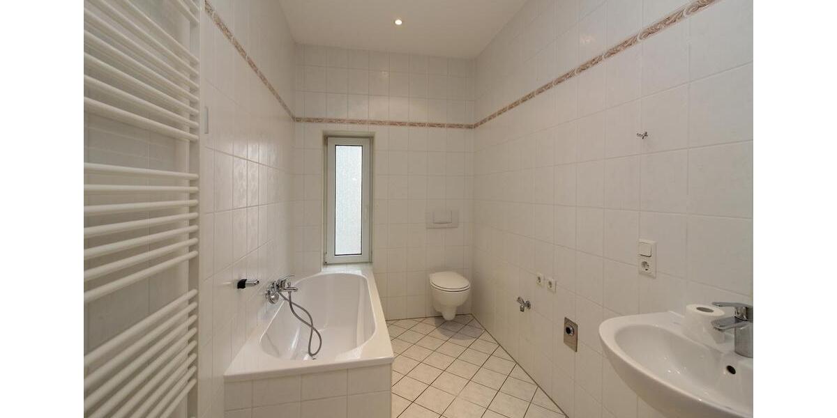 Etagenwohnung Halle (Saale) Büschdorf - 3 Zimmer, 85 m&sup2;, 595&euro; | Angebot:26659427