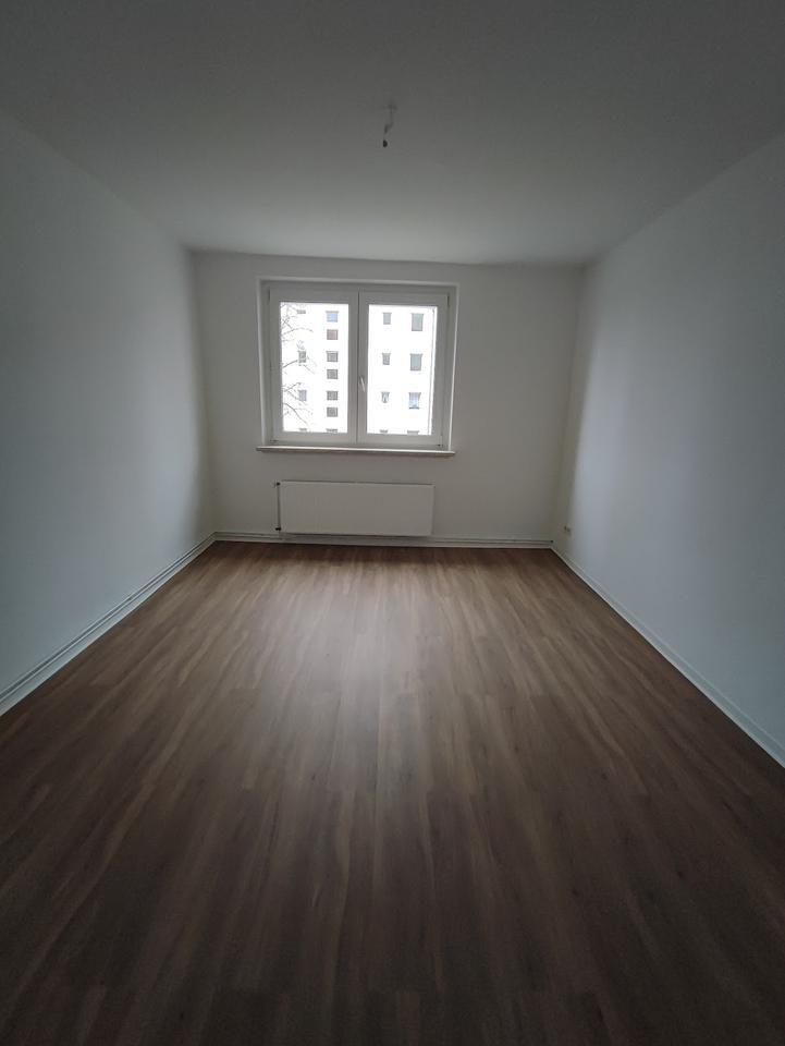 Dreiraumwohnung im 1.Obergeschoss- ab sofort frei! zimmer
