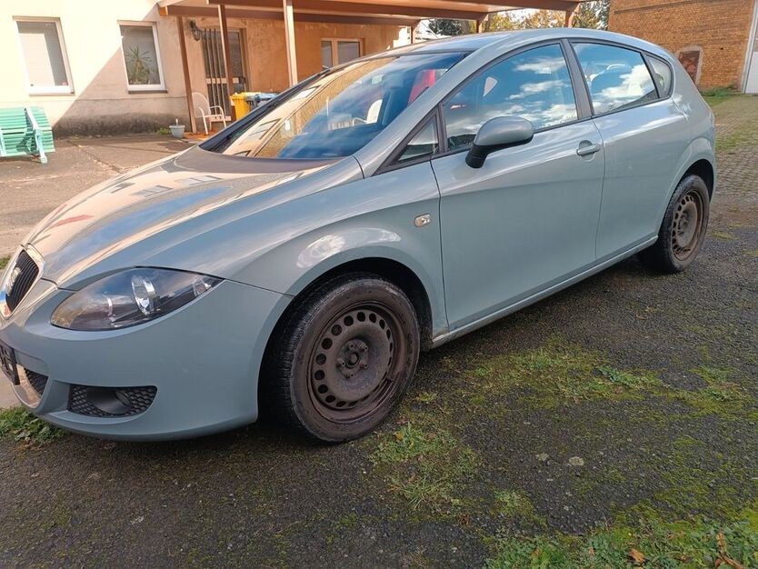 Seat Leon 180.000 km 1.399 € Leipzig 04288