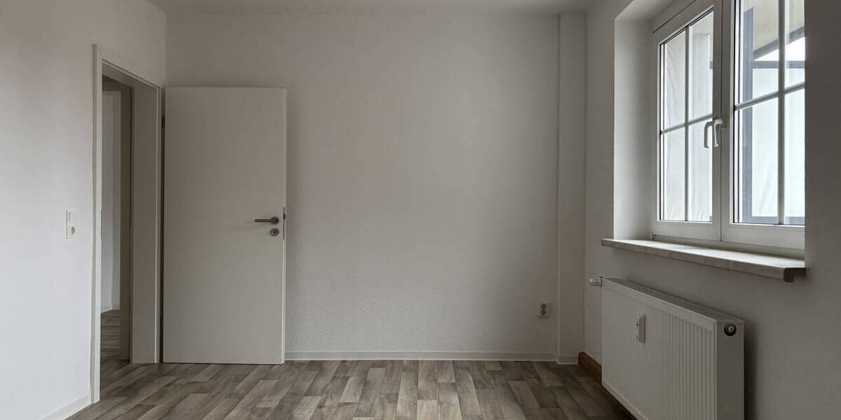 Etagenwohnung Halle Freiimfelde - 3 Zimmer, 65 m&sup2;, 530&euro; | Angebot:26257236