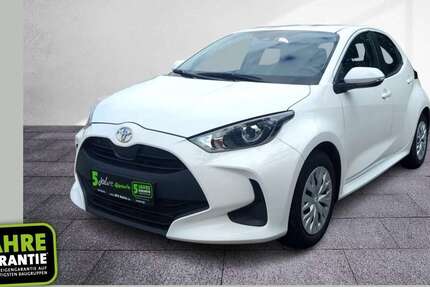 Toyota Yaris 38.102 km 13.290 € Halle 06130