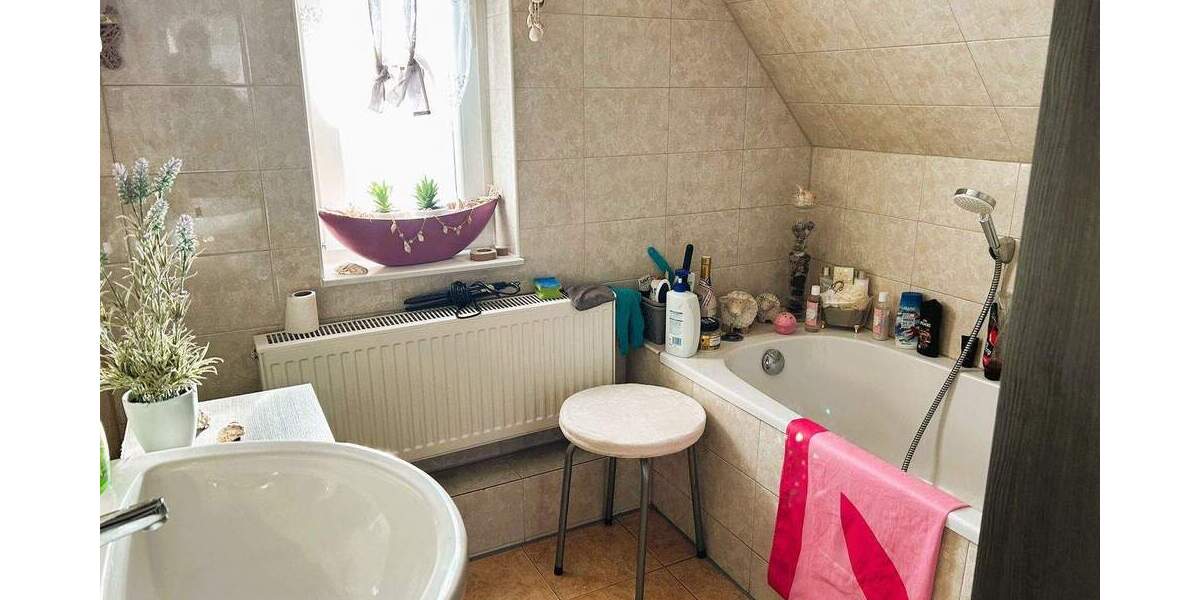 Einfamilienhaus Seegebiet Mansfelder Land Hornburg - 4 Zimmer, 115 m&sup2;, 180.000&euro; | Angebot:26092451