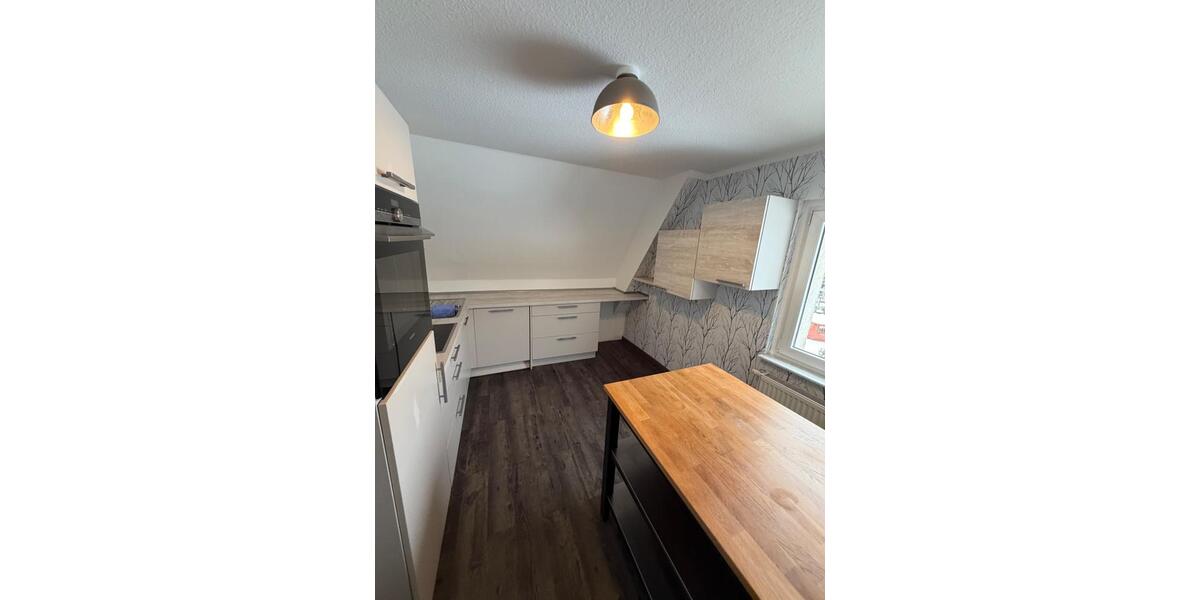 Dachgeschoßwohnung Bitterfeld-Wolfen Bitterfeld - 3 Zimmer, 70 m&sup2;, 650&euro; | Angebot:25588782