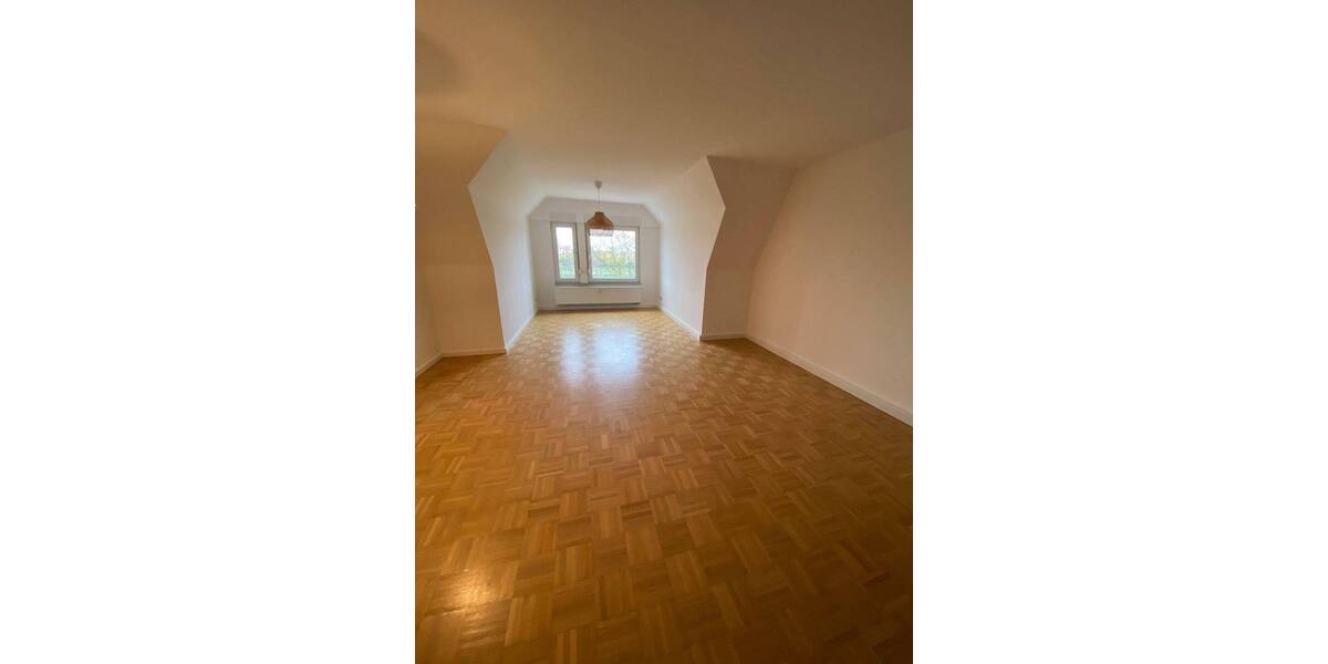 Etagenwohnung Halle (Saale) Lutherplatz - 3 Zimmer, 85 m&sup2;, 700&euro; | Angebot:26778603