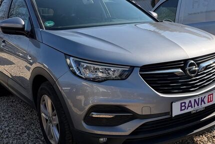 Opel Grandland (X) 144.921 km 11.499 &euro; Bad Lauchstädt 06246