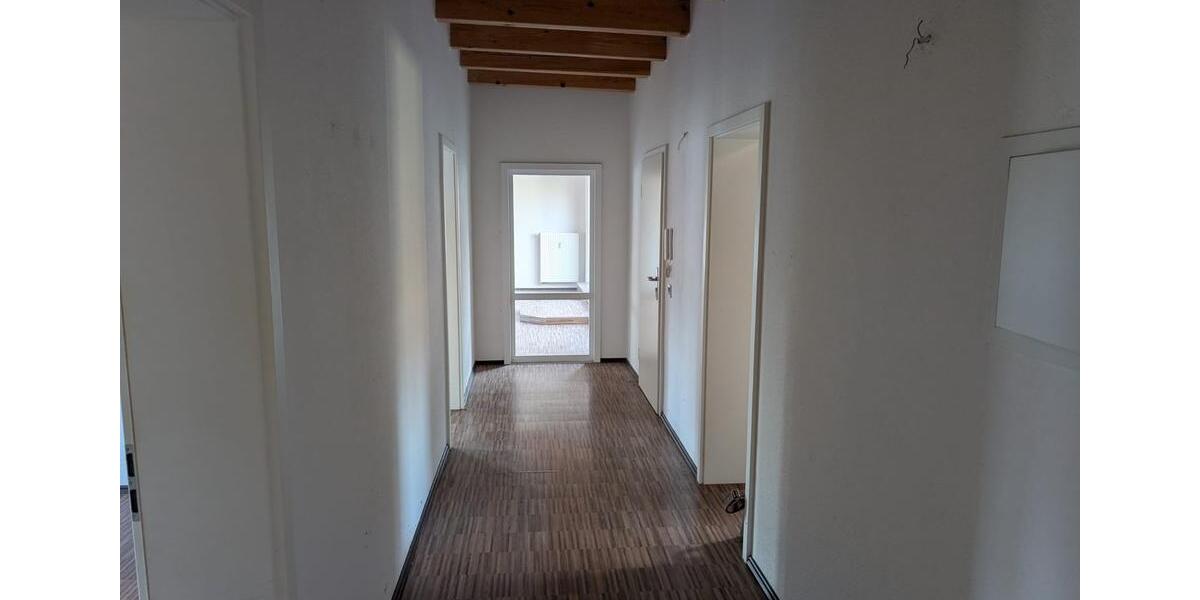 Dachgeschoßwohnung Halle (Saale) Nietleben - 2 Zimmer, 120 m&sup2;, 1.140&euro; | Angebot:25782202