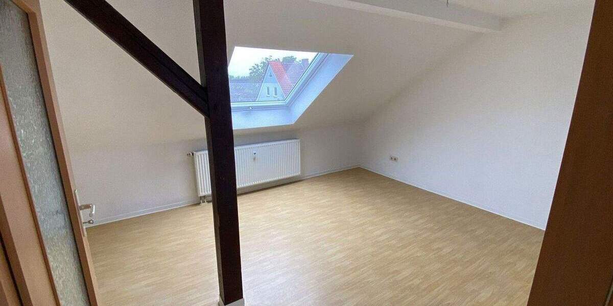 Etagenwohnung Köthen - 2 Zimmer, 57 m&sup2;, 290&euro; | Angebot:25363100