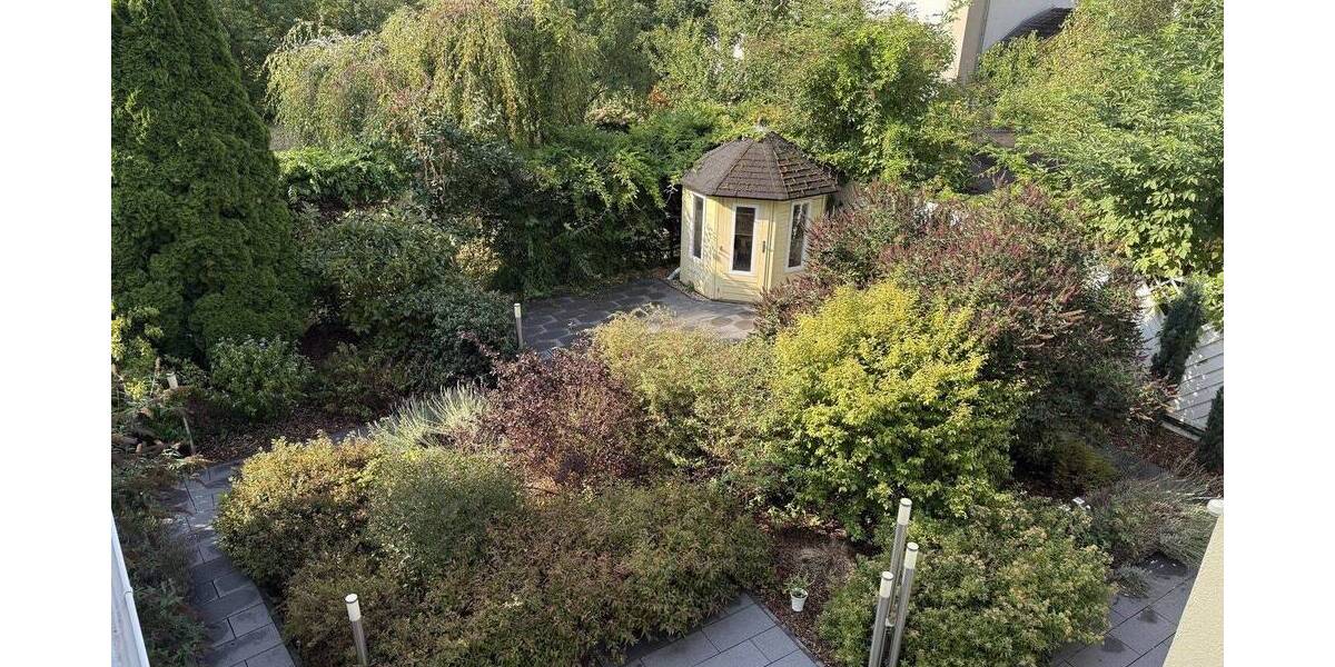 Exklusive Dreiraumwohnung mit Einbauküche im Süden von Halle 3 zimmer