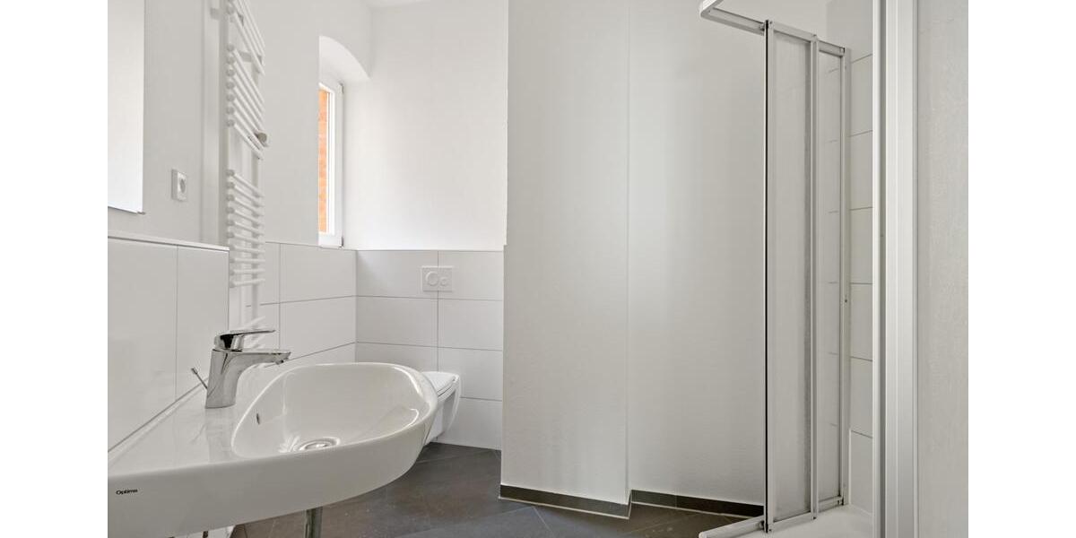 Etagenwohnung Halle (Saale) - 4 Zimmer, 98 m&sup2;, 890&euro; | Angebot:25379570