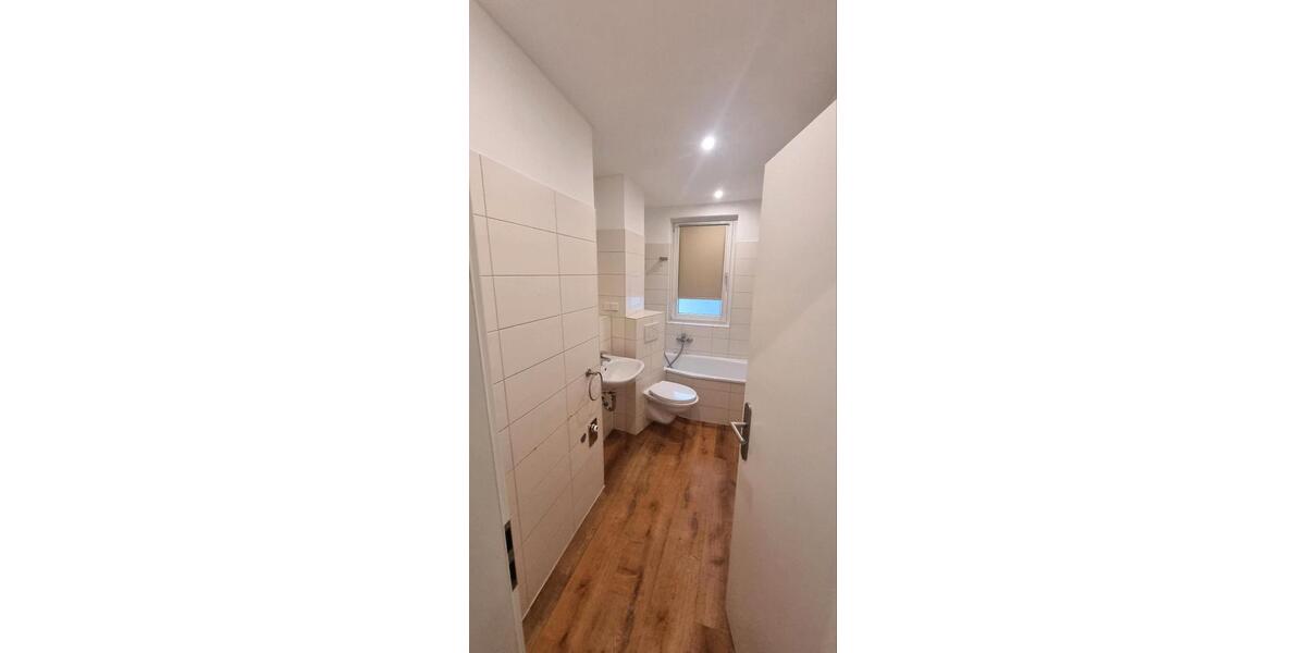 Etagenwohnung Halle (Saale) Frohe Zukunft - 3 Zimmer, 59 m&sup2;, 571&euro; | Angebot:25049784