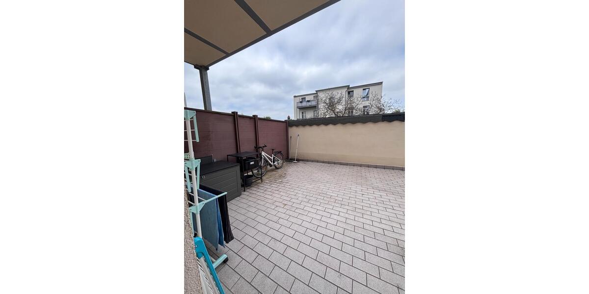 Etagenwohnung Halle (Saale) Damaschkestraße - 3 Zimmer, 82 m&sup2;, 785&euro; | Angebot:26300198