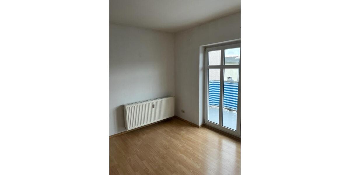Dachgeschoßwohnung Halle (Saale) - 1 Zimmer, 37 m&sup2;, 315&euro; | Angebot:25307704